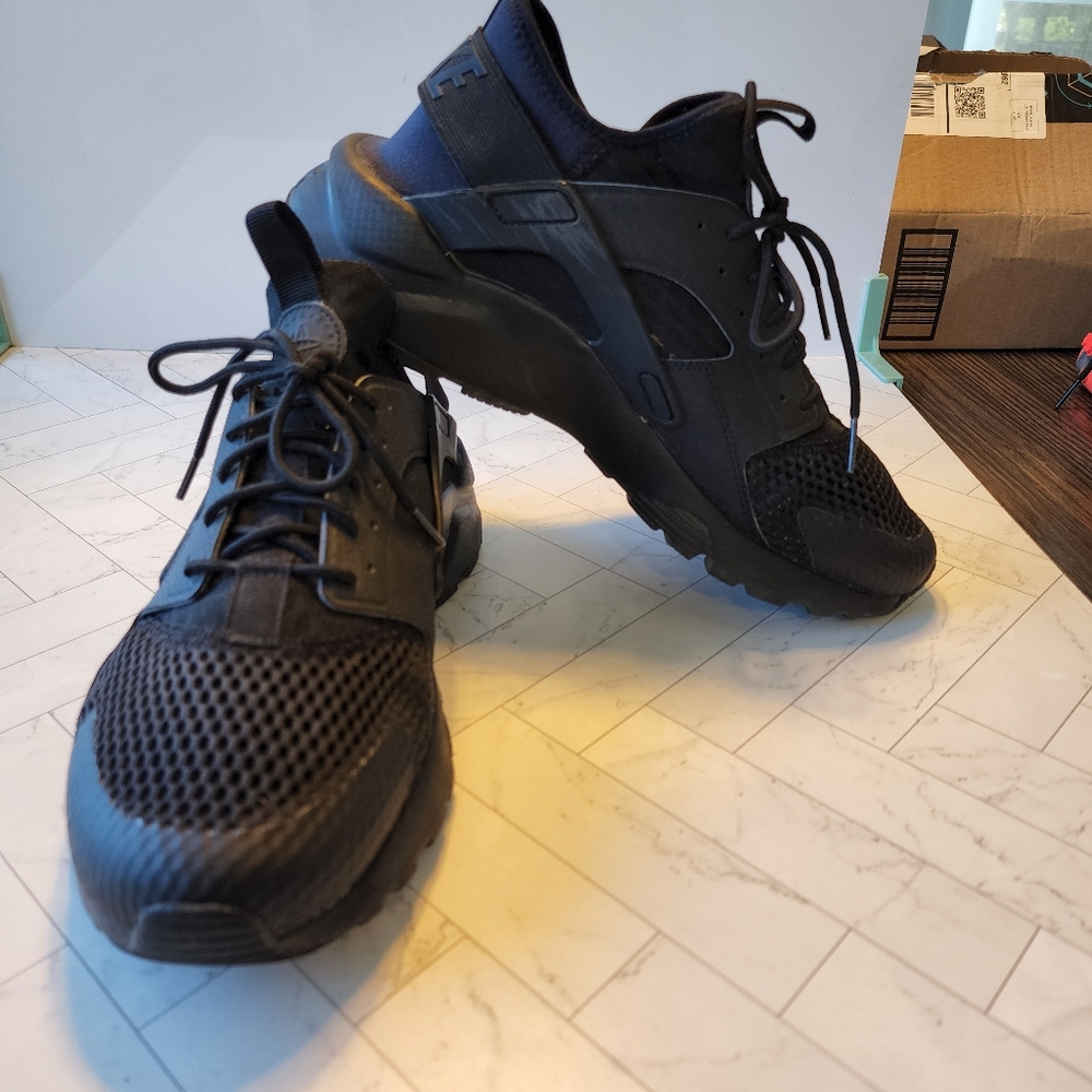 Nike Huarache Shoes